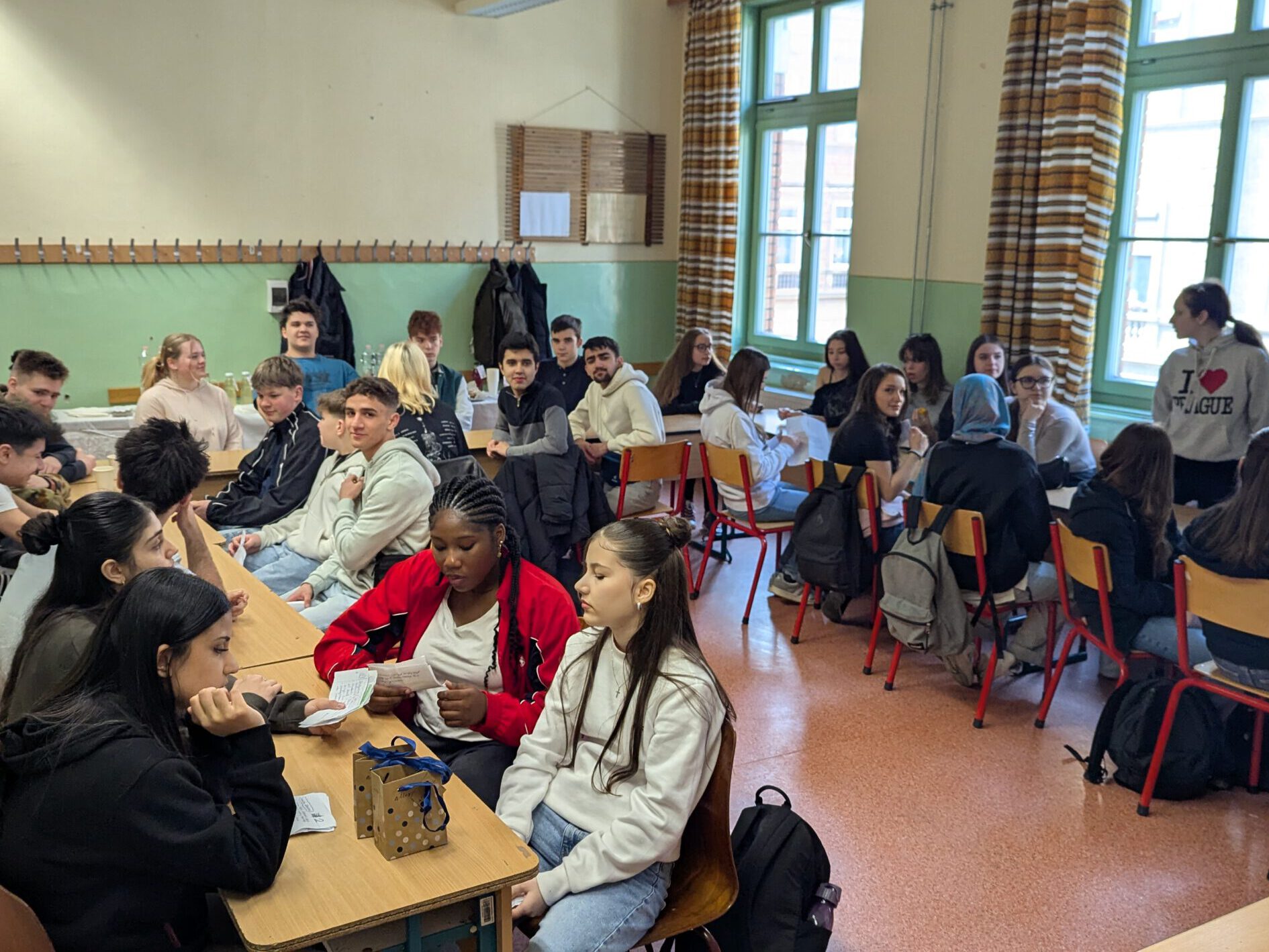 Du betrachtest gerade Erasmus+ Abenteuer in Budapest – Nachhaltigkeit & ein Kochbuch gegen Lebensmittelverschwendung