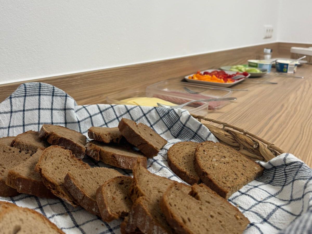 Du betrachtest gerade Gesund in den Tag – die FTK frühstückt im Haus Fairdl