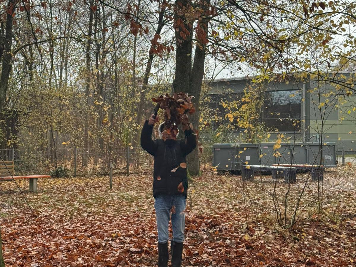 Du betrachtest gerade Schulgartenarbeit durch die Ackerdemie – Lernen mit allen Sinnen